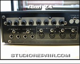 Akai Z4 - Rear Jacks * …